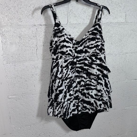 Swim Solutions Women's Printed Tiered Fauxkin Rainbow Rain 16W $102 - Picture 2 of 9